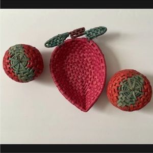 Cottage Core Kitsch Fruit Woven BASKET SET Berry Apple 80s Vintage grannycore